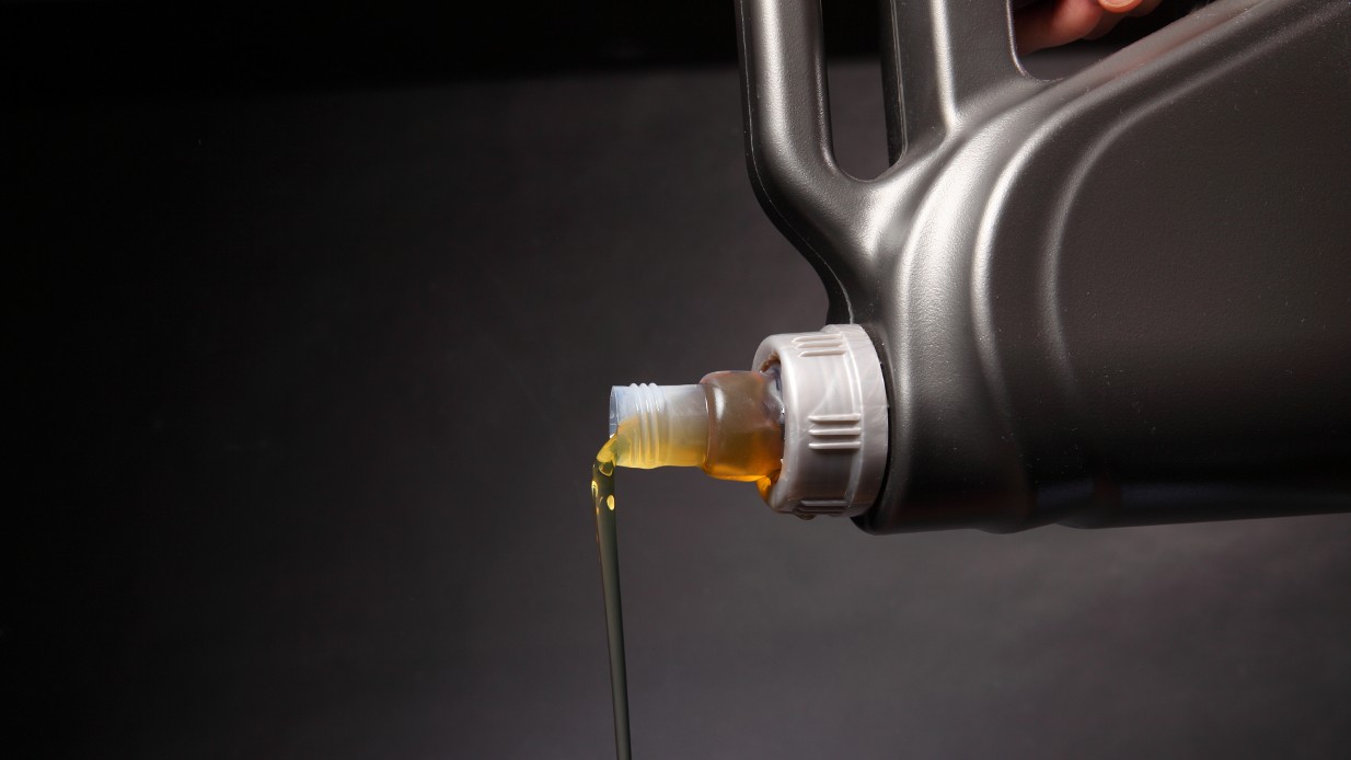 Det räcker inte med BRA olja – din bil behöver RÄTT olja!